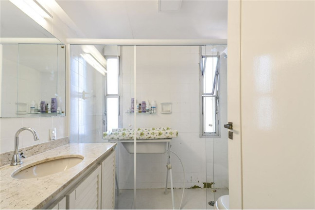 Imagem Apartamento com 3 Quartos à Venda, 122 m² em Cerqueira César - São Paulo Imagem Apartamento com 3 Quartos à Venda, 122 m² em Cerqueira César - São Paulo