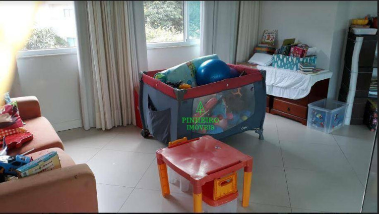 Imagem Casa com 4 Quartos à Venda, 340 m² em Piratininga - Niterói Imagem Casa com 4 Quartos à Venda, 340 m² em Piratininga - Niterói