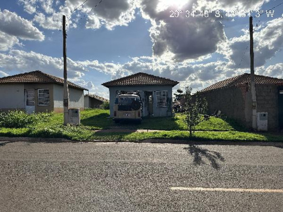 Imagem Casa com 2 Quartos à Venda, 200 m² em Conjunto Habitacional Vida Nova - Barretos Imagem Casa com 2 Quartos à Venda, 200 m² em Conjunto Habitacional Vida Nova - Barretos