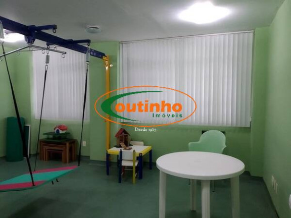 Imagem Casa com 6 Quartos à Venda, 170 m² em Vila Isabel - Rio De Janeiro Imagem Casa com 6 Quartos à Venda, 170 m² em Vila Isabel - Rio De Janeiro