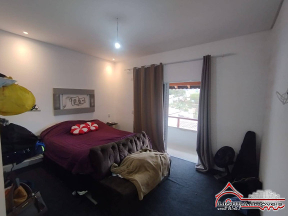 Imagem Casa com 4 Quartos à Venda, 210 m² em Jardim Colônia - Jacareí