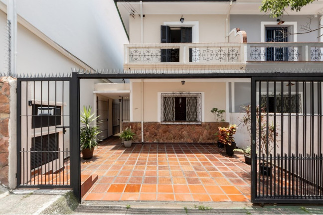 Casa com 2 Quartos à Venda,  em Perdizes - São Paulo