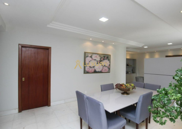 Imagem Imóvel com 4 Quartos à Venda, 394 m² em Serra - Belo Horizonte Imagem Imóvel com 4 Quartos à Venda, 394 m² em Serra - Belo Horizonte