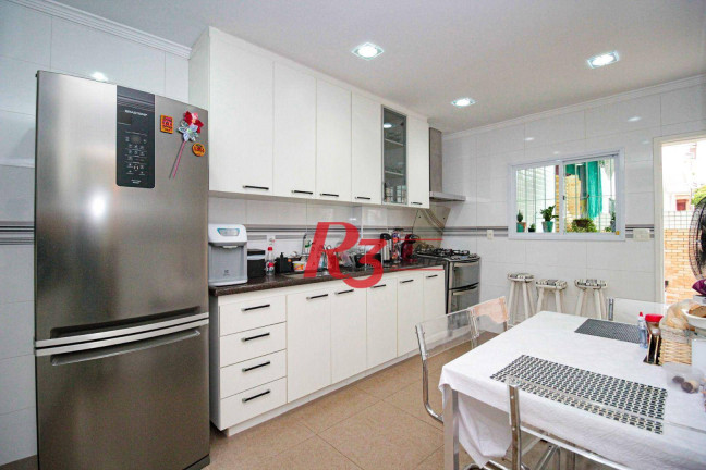 Imagem Sobrado com 4 Quartos à Venda, 150 m² em Gonzaga - Santos Imagem Sobrado com 4 Quartos à Venda, 150 m² em Gonzaga - Santos