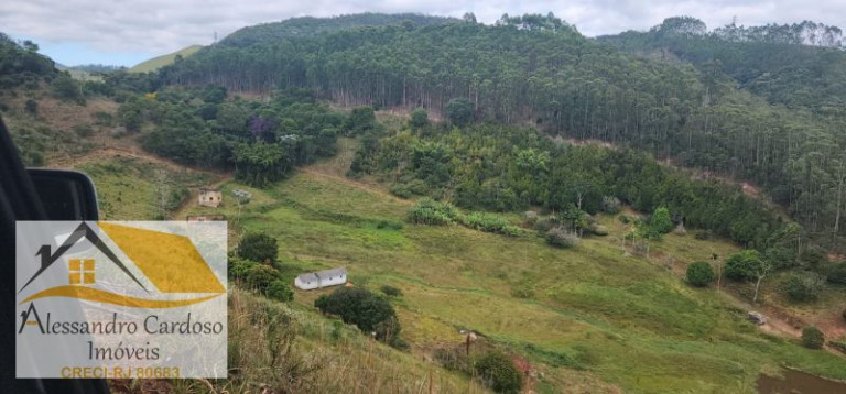 Imagem Chácara com 5 Quartos à Venda, 350 m² em Centro - Duas Barras Imagem Chácara com 5 Quartos à Venda, 350 m² em Centro - Duas Barras