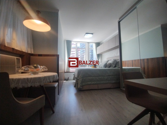 Imagem Apartamento com 1 Quarto à Venda, 47 m² em Centro - Florianópolis Imagem Apartamento com 1 Quarto à Venda, 47 m² em Centro - Florianópolis