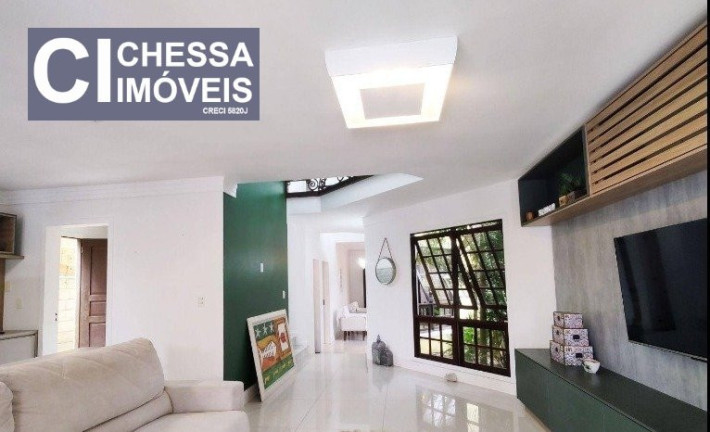 Imagem Casa com 3 Quartos à Venda, 395 m² em Praia De Taquaras - Balneário Camboriú Imagem Casa com 3 Quartos à Venda, 395 m² em Praia De Taquaras - Balneário Camboriú