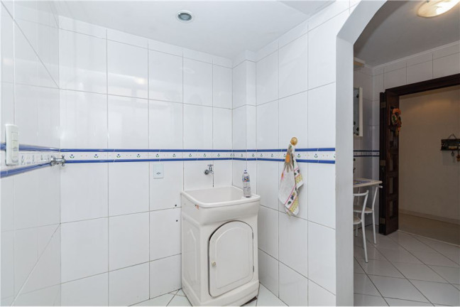 Imagem Apartamento com 3 Quartos à Venda, 83 m² em Menino Deus - Porto Alegre Imagem Apartamento com 3 Quartos à Venda, 83 m² em Menino Deus - Porto Alegre