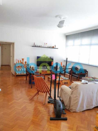 Imagem Apartamento com 4 Quartos à Venda, 158 m² em Copacabana - Rio De Janeiro Imagem Apartamento com 4 Quartos à Venda, 158 m² em Copacabana - Rio De Janeiro
