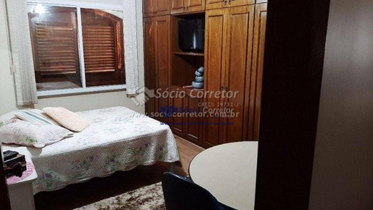 Imagem Sobrado com 3 Quartos à Venda, 398 m² em Vila Galvão - Guarulhos Imagem Sobrado com 3 Quartos à Venda, 398 m² em Vila Galvão - Guarulhos