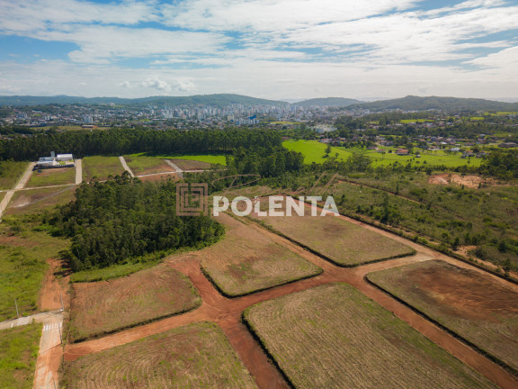 Imagem Terreno à Venda, 360 m² em Primeira Linha - Criciúma