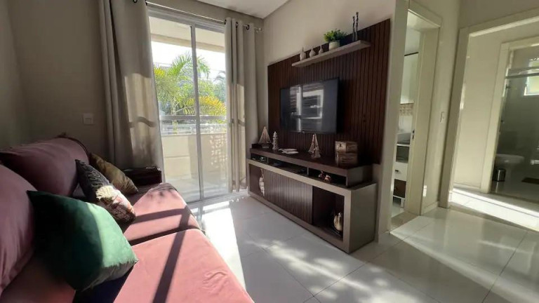 Imagem Apartamento com 2 Quartos para Alugar,  em Canasvieiras - Florianópolis