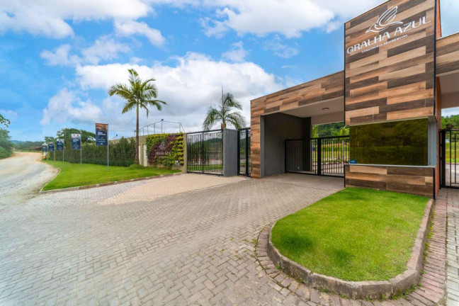 Terreno à Venda, 600 m² em Rio Do Meio - Camboriú