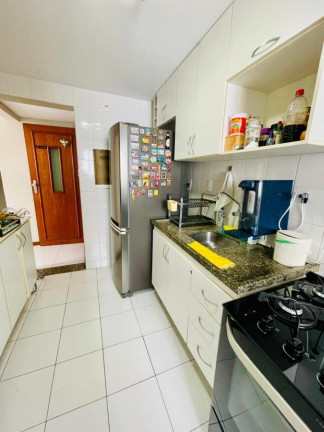 Imagem Apartamento com 2 Quartos à Venda, 65 m² em Costa Azul - Salvador