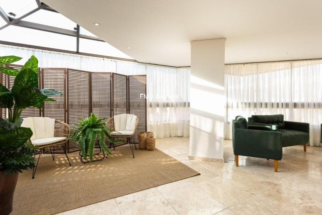 Imagem Imóvel com 4 Quartos à Venda, 387 m² em Vila Suzana - São Paulo Imagem Imóvel com 4 Quartos à Venda, 387 m² em Vila Suzana - São Paulo