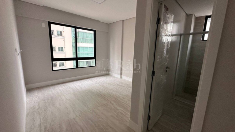 Imagem Apartamento com 4 Quartos à Venda, 146 m² em Pioneiros - Balneário Camboriú
