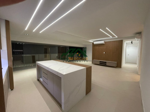 Apartamento com 3 Quartos para Alugar, 142 m² em Real Parque - São Paulo