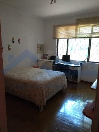 Imagem Casa com 2 Quartos à Venda, 170 m² em São Sebastião - Porto Alegre Imagem Casa com 2 Quartos à Venda, 170 m² em São Sebastião - Porto Alegre