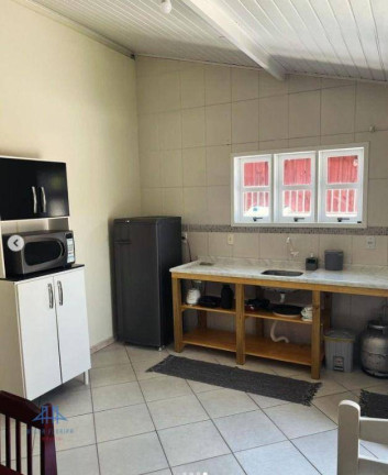 Imagem Edifício Residencial com 6 Quartos à Venda, 200 m² em São João Do Rio Vermelho - Florianópolis Imagem Edifício Residencial com 6 Quartos à Venda, 200 m² em São João Do Rio Vermelho - Florianópolis