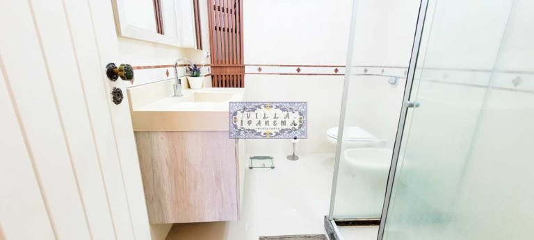 Imagem Apartamento com 3 Quartos à Venda, 145 m² em Copacabana - Rio De Janeiro Imagem Apartamento com 3 Quartos à Venda, 145 m² em Copacabana - Rio De Janeiro