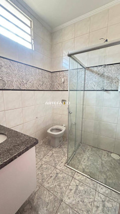 Imagem Casa com 3 Quartos à Venda, 200 m² Imagem Casa com 3 Quartos à Venda, 200 m²