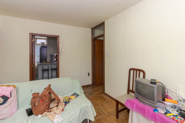 Imagem Imóvel com 3 Quartos à Venda, em Jardim Lindóia - Porto Alegre Imagem Imóvel com 3 Quartos à Venda, em Jardim Lindóia - Porto Alegre