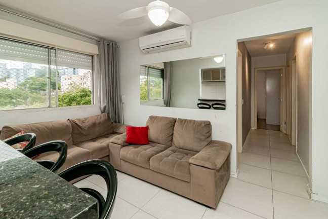 Imagem Apartamento com 3 Quartos à Venda, 63 m² em Santo Antônio - Porto Alegre Imagem Apartamento com 3 Quartos à Venda, 63 m² em Santo Antônio - Porto Alegre