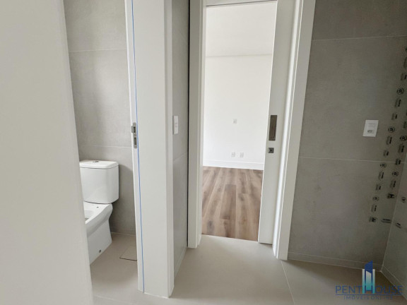 Imagem Apartamento com 4 Quartos à Venda, 152 m² em Centro - Balneário Camboriú Imagem Apartamento com 4 Quartos à Venda, 152 m² em Centro - Balneário Camboriú