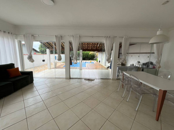 Imagem Casa com 4 Quartos à Venda, 382 m² Imagem Casa com 4 Quartos à Venda, 382 m²