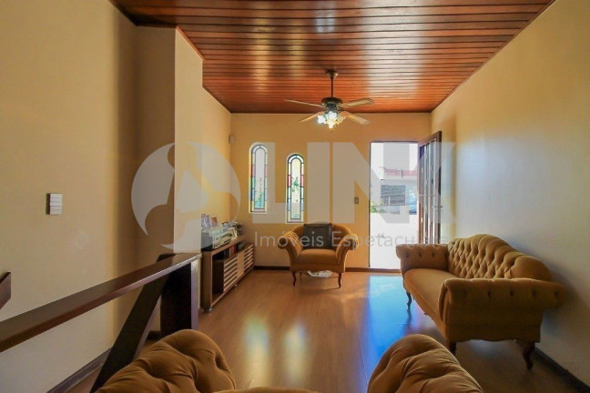Imagem Casa com 5 Quartos à Venda, 192 m² em Passo Da Areia - Porto Alegre Imagem Casa com 5 Quartos à Venda, 192 m² em Passo Da Areia - Porto Alegre