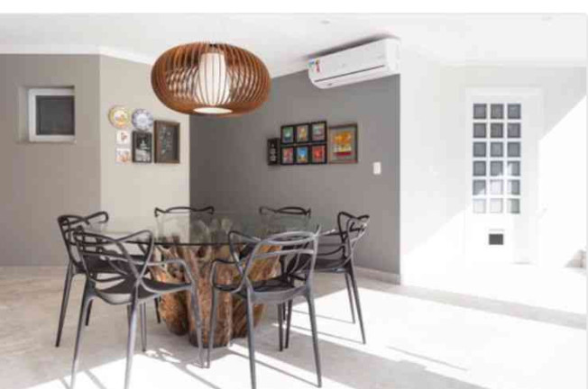 Imagem Casa com 4 Quartos à Venda, 424 m² em Aruã - Mogi Das Cruzes Imagem Casa com 4 Quartos à Venda, 424 m² em Aruã - Mogi Das Cruzes