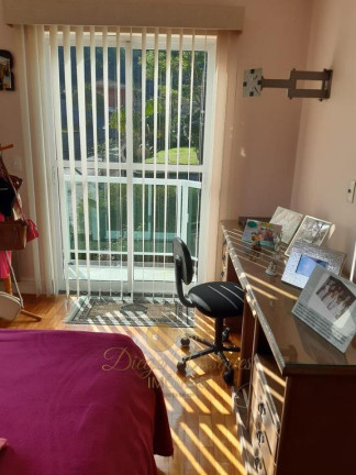 Imagem Casa com 10 Quartos à Venda, 1.570 m² em Carlos Guinle - Teresópolis Imagem Casa com 10 Quartos à Venda, 1.570 m² em Carlos Guinle - Teresópolis