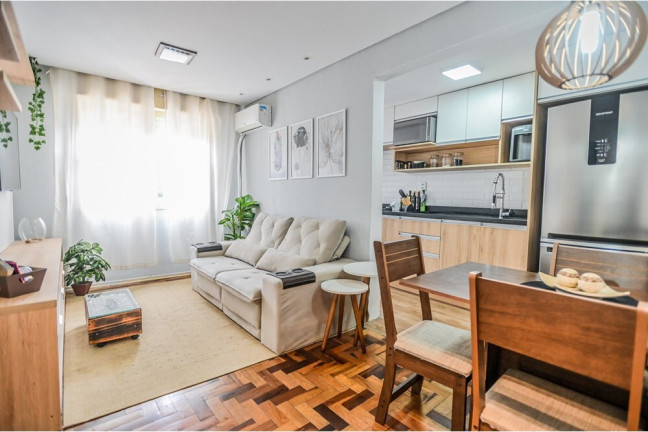 Imagem Apartamento com 2 Quartos à Venda, 55 m² em Jardim Botânico - Porto Alegre Imagem Apartamento com 2 Quartos à Venda, 55 m² em Jardim Botânico - Porto Alegre