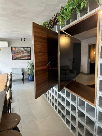 Imagem Apartamento com 3 Quartos à Venda, 136 m² em Vila Anastácio - São Paulo