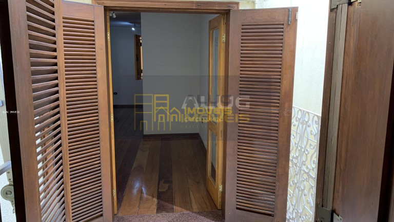 Imagem Casa com 3 Quartos à Venda, 230 m² em Vila Osasco - Osasco Imagem Casa com 3 Quartos à Venda, 230 m² em Vila Osasco - Osasco