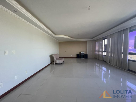 Imagem Apartamento com 4 Quartos à Venda, 224 m² em Centro - Florianopolis