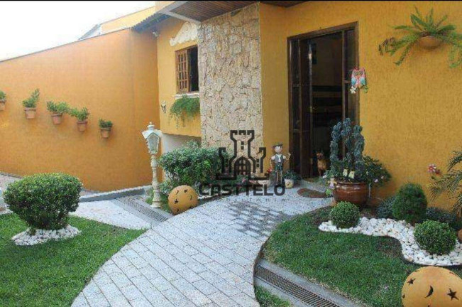 Imagem Sobrado com 3 Quartos à Venda, 300 m² em Jardim Brasilia - Ibiporã Imagem Sobrado com 3 Quartos à Venda, 300 m² em Jardim Brasilia - Ibiporã