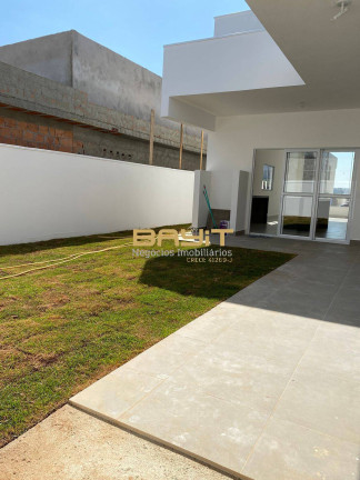Imagem Casa com 3 Quartos à Venda, 300 m² em São Venâncio - Itupeva Imagem Casa com 3 Quartos à Venda, 300 m² em São Venâncio - Itupeva