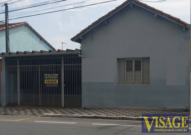 Casa com 3 Quartos à Venda,  em Centro - Jacareí