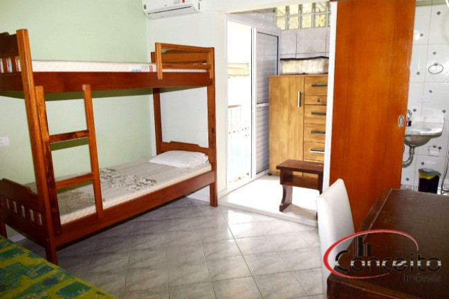 Imagem Casa com 9 Quartos à Venda, 420 m² em Jardim Samambaia - Ubatuba Imagem Casa com 9 Quartos à Venda, 420 m² em Jardim Samambaia - Ubatuba