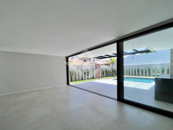 Imagem Casa com 4 Quartos à Venda, 400 m² em Barra Da Tijuca - Rio De Janeiro Imagem Casa com 4 Quartos à Venda, 400 m² em Barra Da Tijuca - Rio De Janeiro