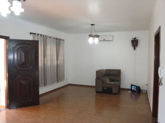 Imagem Casa com 3 Quartos à Venda, 490 m² em Vila Santa Luzia - Bauru Imagem Casa com 3 Quartos à Venda, 490 m² em Vila Santa Luzia - Bauru