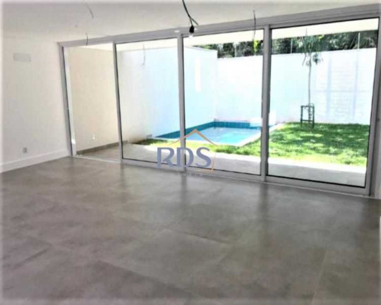 Imagem Casa com 3 Quartos à Venda, 300 m² em Retiro Morumbi - São Paulo Imagem Casa com 3 Quartos à Venda, 300 m² em Retiro Morumbi - São Paulo