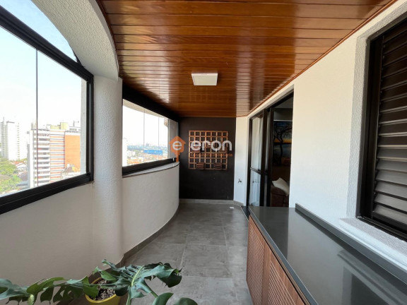 Imagem Apartamento com 3 Quartos à Venda, 130 m²