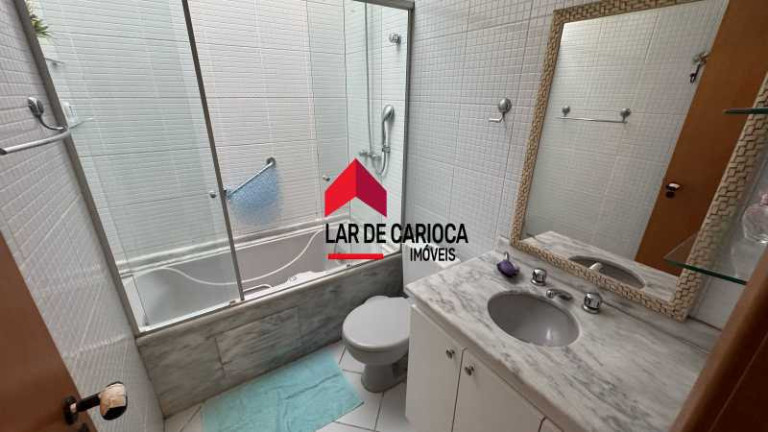 Imagem Cobertura com 3 Quartos à Venda, 242 m² em Tijuca - Rio De Janeiro Imagem Cobertura com 3 Quartos à Venda, 242 m² em Tijuca - Rio De Janeiro