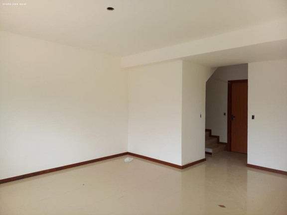 Imagem Casa com 3 Quartos à Venda, 375 m² em Serra Grande - Niterói Imagem Casa com 3 Quartos à Venda, 375 m² em Serra Grande - Niterói