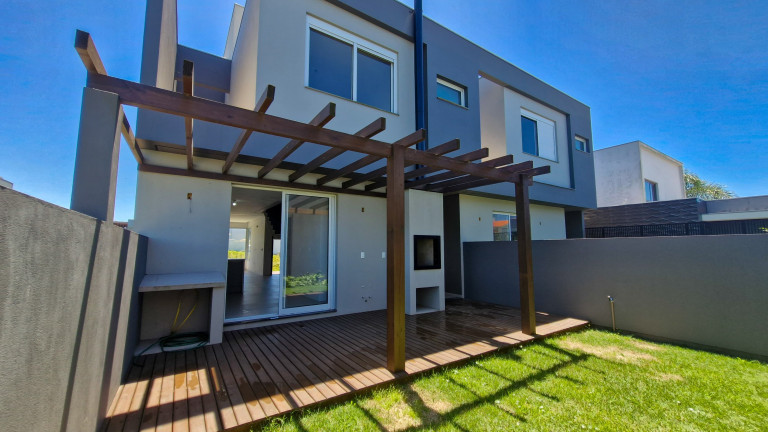 Imagem Casa com 3 Quartos à Venda, 146 m² em Ferraz - Garopaba