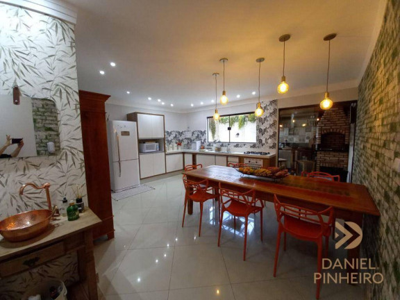 Imagem Sobrado com 3 Quartos à Venda, 175 m² em Canto Do Forte - Praia Grande Imagem Sobrado com 3 Quartos à Venda, 175 m² em Canto Do Forte - Praia Grande
