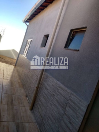 Imagem Casa com 3 Quartos à Venda, 200 m² em Cidade Nova - Uberaba Imagem Casa com 3 Quartos à Venda, 200 m² em Cidade Nova - Uberaba