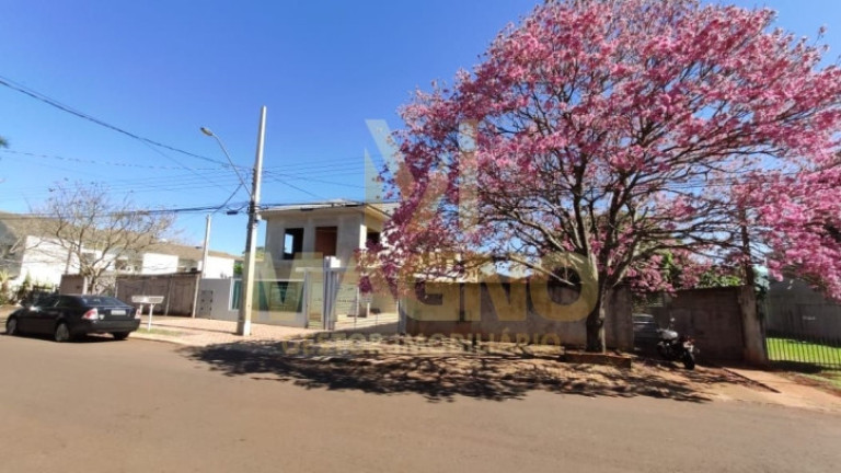 Imagem Sobrado com 4 Quartos à Venda, 125 m² em Coqueiral - Cascavel